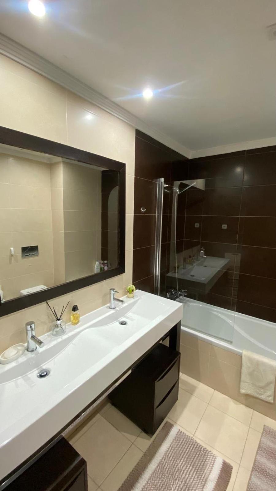 Rooms In Faro Close To Airport Extérieur photo